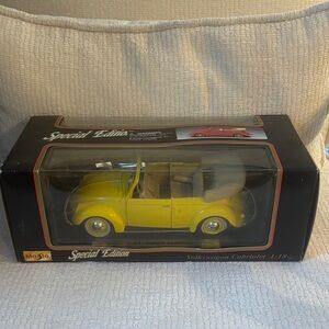 Maisto Special Edition 1951 Volkswagen Cabriolet 1:18